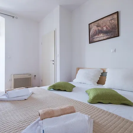 La Vitta - Ante I Matija * 马卡尔斯卡