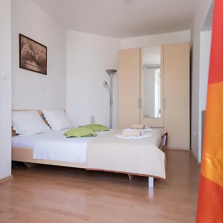 La Vitta - Ante I Matija * Makarska