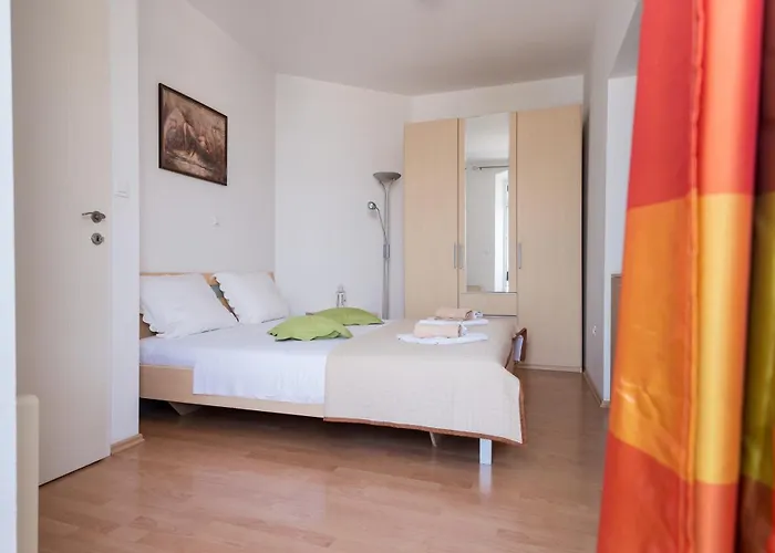 La Vitta - Ante I Matija * Makarska