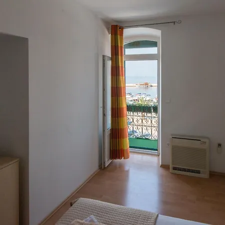 La Vitta - Ante I Matija 마카르스카